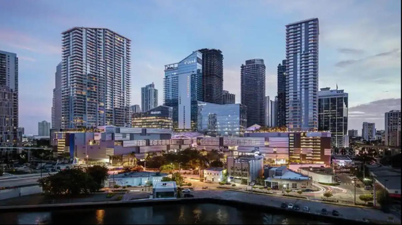 Modern 1 Bed In The Heart Of Brickell With Free Parking Daire Miami Dış mekan fotoğraf