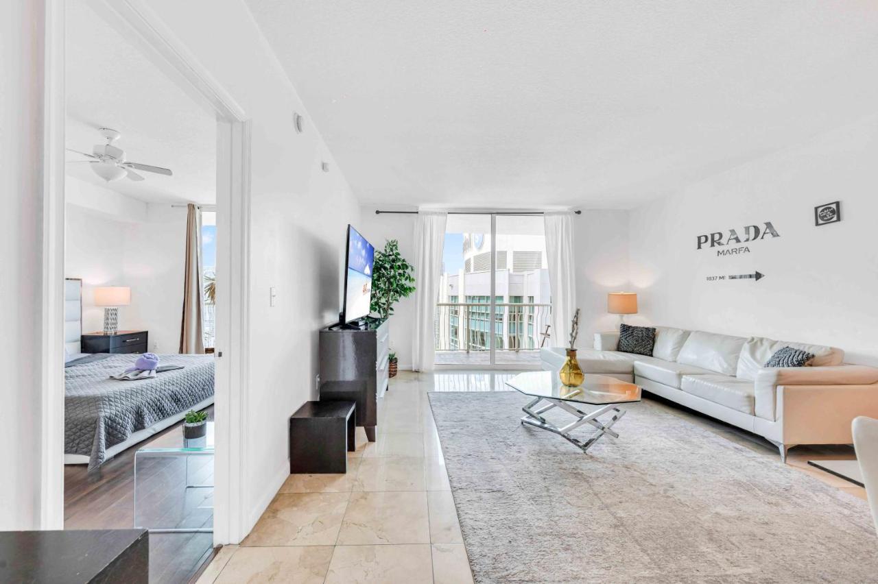 Modern 1 Bed In The Heart Of Brickell With Free Parking Daire Miami Dış mekan fotoğraf