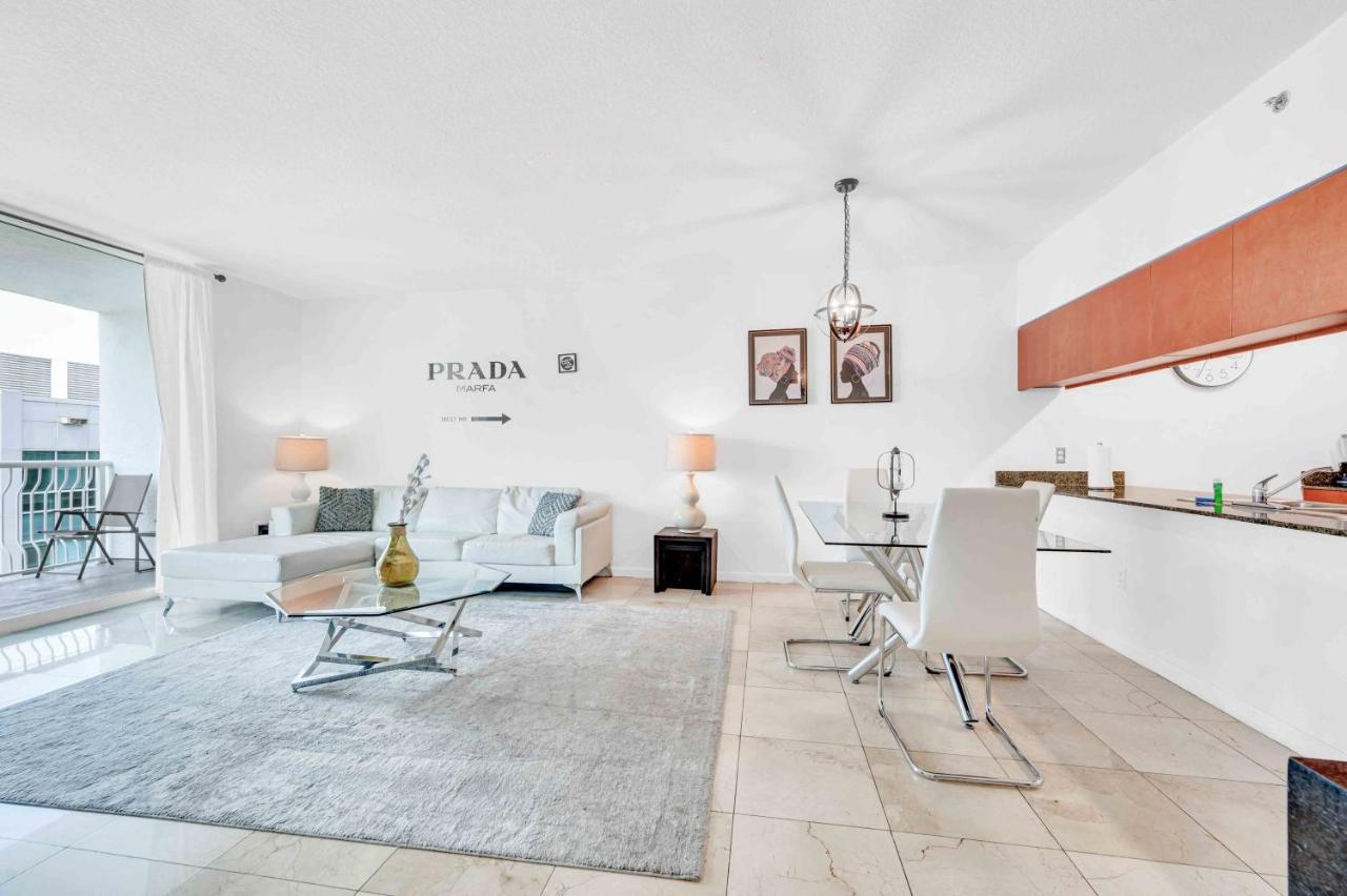 Modern 1 Bed In The Heart Of Brickell With Free Parking Daire Miami Dış mekan fotoğraf